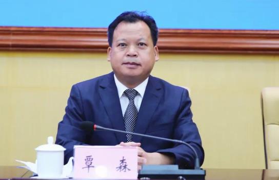 覃森簡(jiǎn)歷：防城港市殘聯(lián)理事長(zhǎng)覃森接受審查調(diào)查，曾任防城港市商務(wù)局局長(zhǎng)，上思縣委副書(shū)記、縣長(zhǎng)